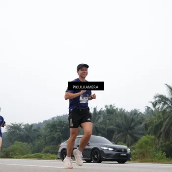 Runner Photo 7356640