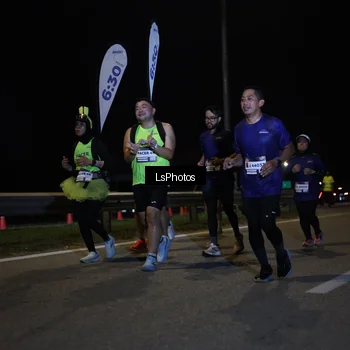 Runner Photo 7356669