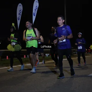 Runner Photo 7356672
