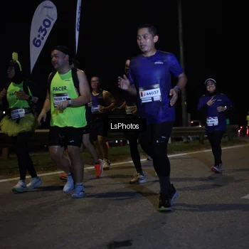 Runner Photo 7356674