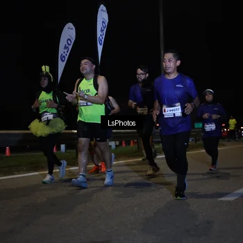 Runner Photo 7356677