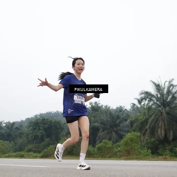 Runner Photo 7356700