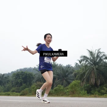 Runner Photo 7356748