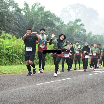 Runner Photo 7356758