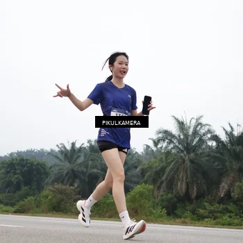 Runner Photo 7356795