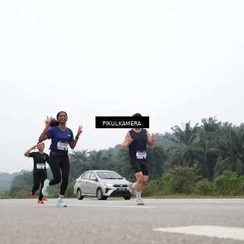 Runner Photo 7356799