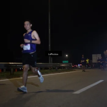 Runner Photo 7356824