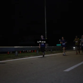 Runner Photo 7356843