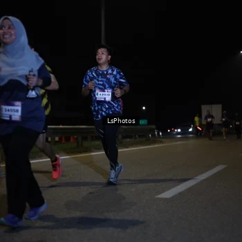 Runner Photo 7356875