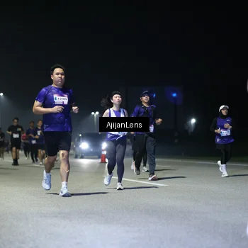 Runner Photo 7356889