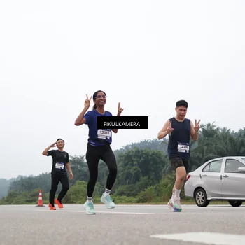 Runner Photo 7356903