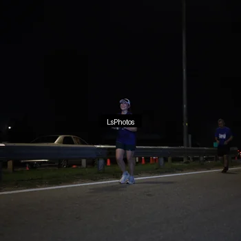 Runner Photo 7356917