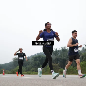 Runner Photo 7356919