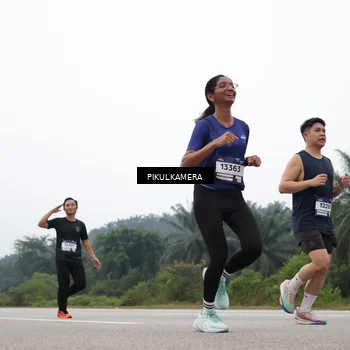 Runner Photo 7356938