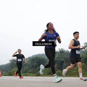 Runner Photo 7356942