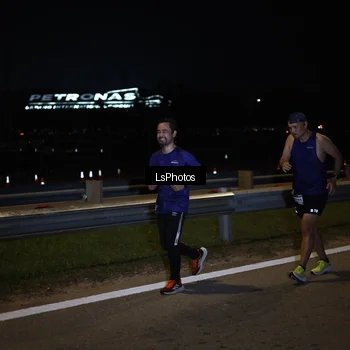 Runner Photo 7356965