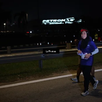 Runner Photo 7357100