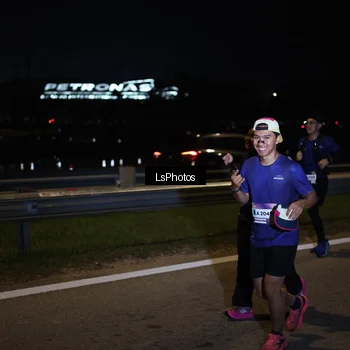 Runner Photo 7357136