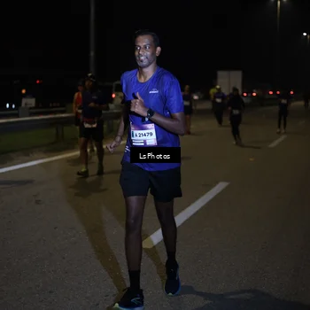 Runner Photo 7357143