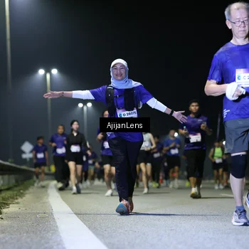 Runner Photo 7357304