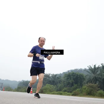 Runner Photo 7357978