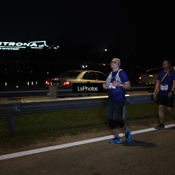 Runner Photo 7357989