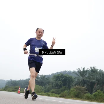 Runner Photo 7357993