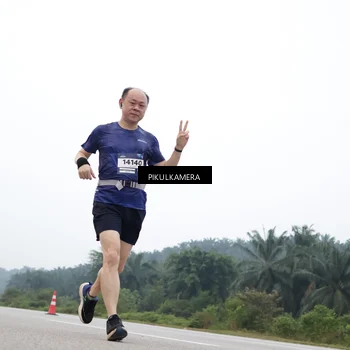 Runner Photo 7357994