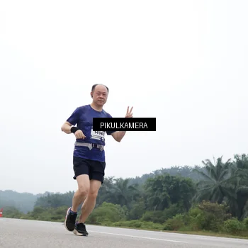 Runner Photo 7357996