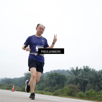 Runner Photo 7358006
