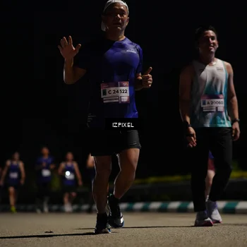 Runner Photo 7358010