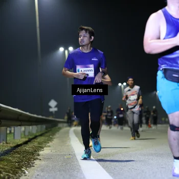 Runner Photo 7358013