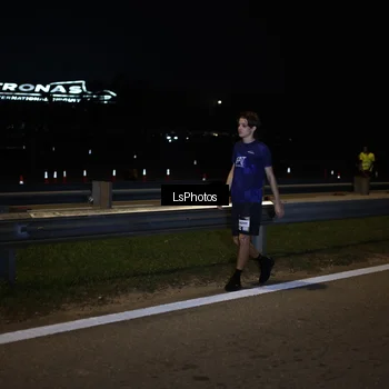 Runner Photo 7358028