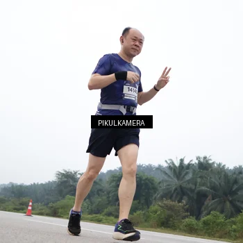 Runner Photo 7358030