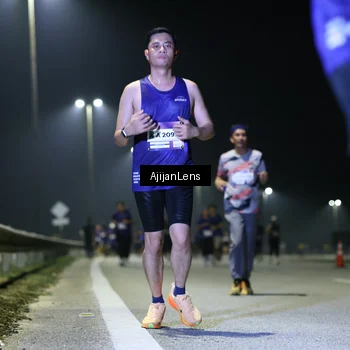 Runner Photo 7358040