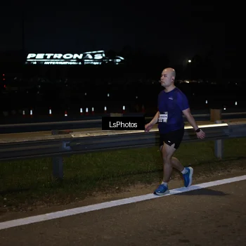 Runner Photo 7358065