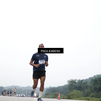 Runner Photo 7358131