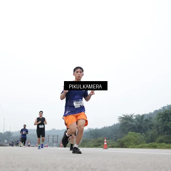 Runner Photo 7358300