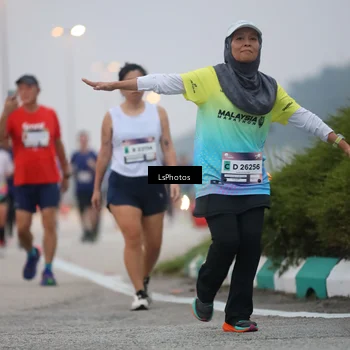 Runner Photo 7358445