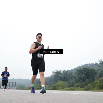 Runner Photo 7358448