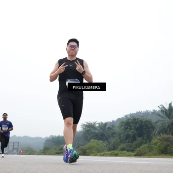 Runner Photo 7358455