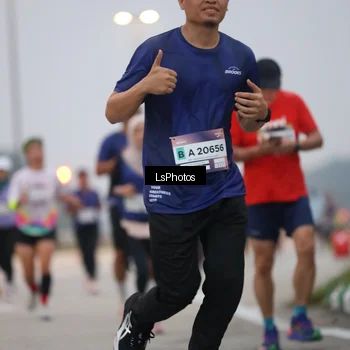 Runner Photo 7358467