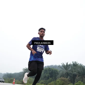 Runner Photo 7358537