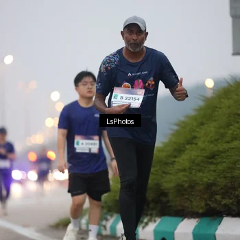 Runner Photo 7358542