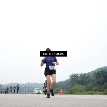 Runner Photo 7358543