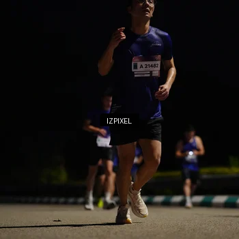 Runner Photo 7358546