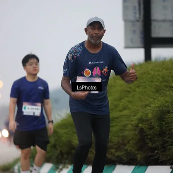 Runner Photo 7358549