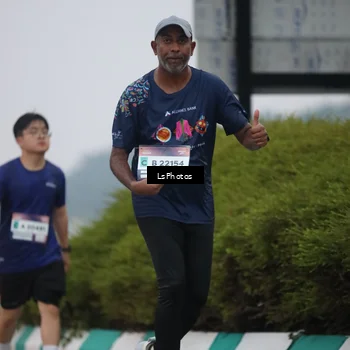 Runner Photo 7358555