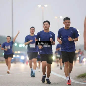 Runner Photo 7358615