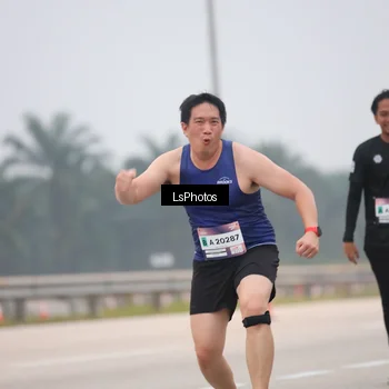 Runner Photo 7358694